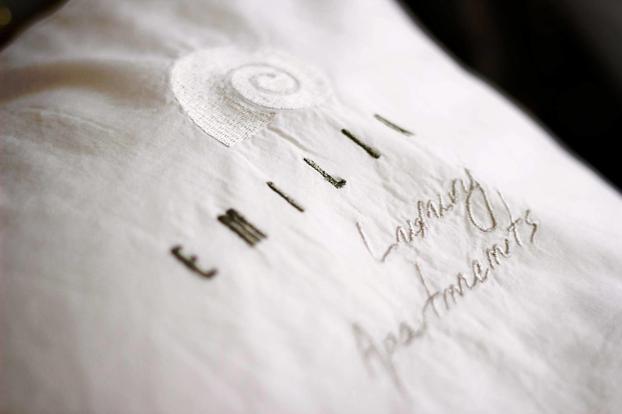 Emilia Luxury Apartments Mégas Yialós-Nítes エクステリア 写真